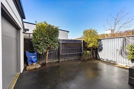 Photo of property in 27 Holiday Drive, Mairehau, Christchurch, 8052
