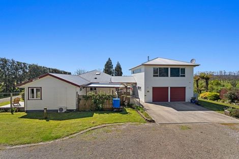 Photo of property in 424 East Bank Road, Edgecumbe, Whakatane, 3193