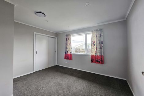Photo of property in 11 Salas Place, Papakura, 2110