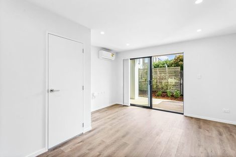 Photo of property in 14 Whai Hua Lane, Mangere Bridge, Auckland, 2022