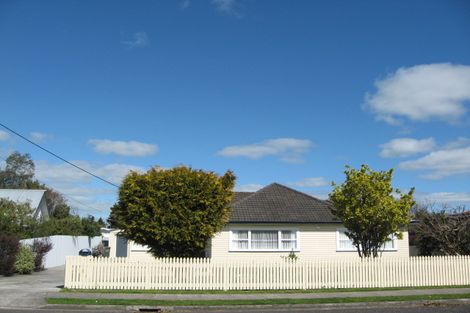 Photo of property in 23 Cuba Street, Marton, 4710