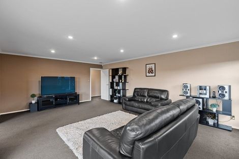 Photo of property in 62 Rosalie Terrace, Kelvin Grove, Palmerston North, 4414