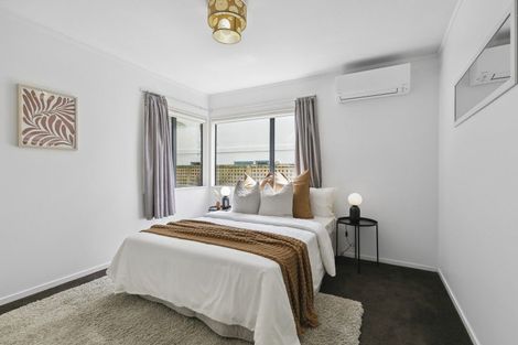 Photo of property in 68a Peterhouse Street, Tawa, Wellington, 5028