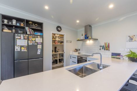 Photo of property in 81 Kyle Road, Waipukurau, 4281