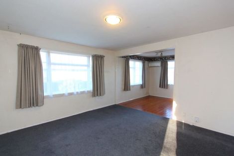 Photo of property in 2 Farquhars Road, Redwood, Christchurch, 8051