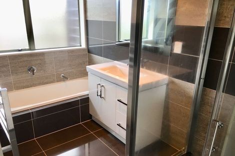 Photo of property in 12 Courtvale Place, Flat Bush, Auckland, 2019