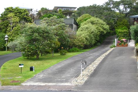 Photo of property in 117 Pacific Parade, Army Bay, Whangaparaoa, 0930
