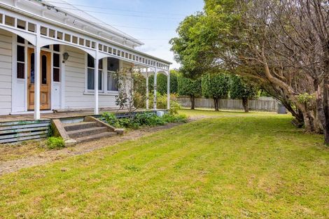 Photo of property in 14 Albany Street, Patea, 4520