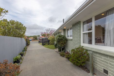 Photo of property in 45 Farquhars Road, Redwood, Christchurch, 8051