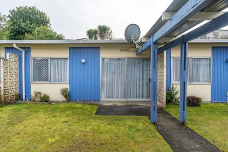 Photo of property in 2/100 River Road, Hamilton East, Hamilton, 3216