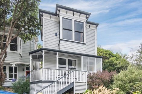 Photo of property in 2 Adams Terrace, Aro Valley, Wellington, 6021