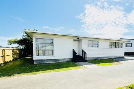 Photo of property in 16 Oratu Place, Manurewa, Auckland, 2102