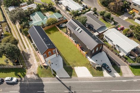 Photo of property in 1335d Papamoa Beach Road, Papamoa Beach, 3118