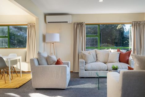 Photo of property in 117a Wynyard Crescent, Fernhill, Queenstown, 9300