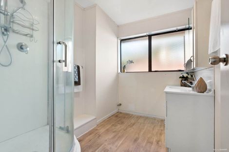 Photo of property in 13 Ciprian Place, Henderson, Auckland, 0612