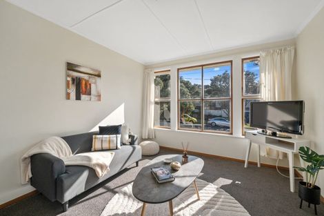 Photo of property in 70 Franklyn Road, Tawa, Wellington, 5028