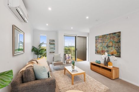 Photo of property in 25 Bonnette Road, Flat Bush, Auckland, 2019