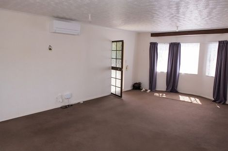Photo of property in 45c Oxford Street, Tawa, Wellington, 5028