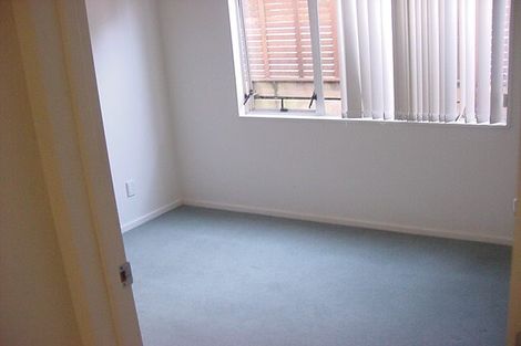 Photo of property in 1/57 Gladstone Road, Northcote, Auckland, 0627