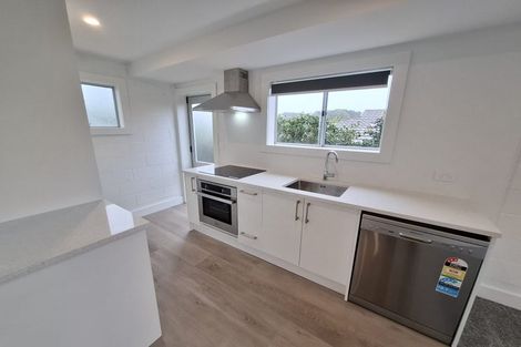 Photo of property in 33 Fulford Street, New Plymouth, 4310