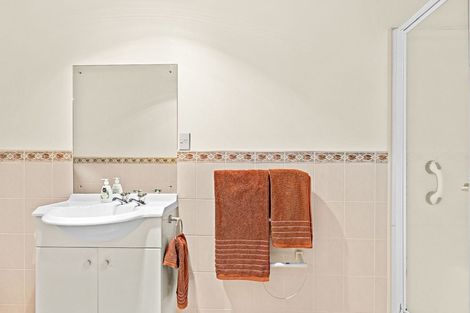 Photo of property in 5 Ruze Vida Drive, Massey, Auckland, 0614