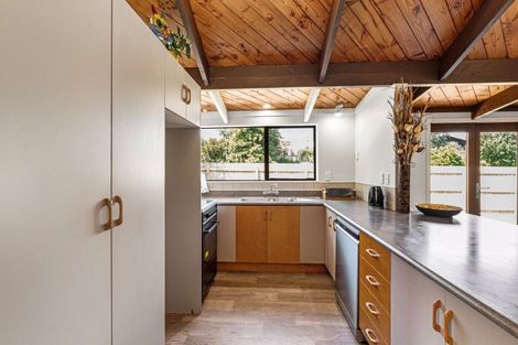 Photo of property in 96 Resolution Road, Welcome Bay, Tauranga, 3112