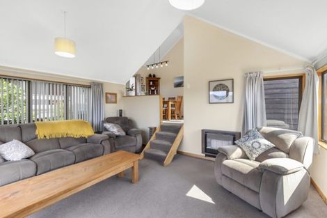 Photo of property in 5 Euclid Grove, Kelson, Lower Hutt, 5010
