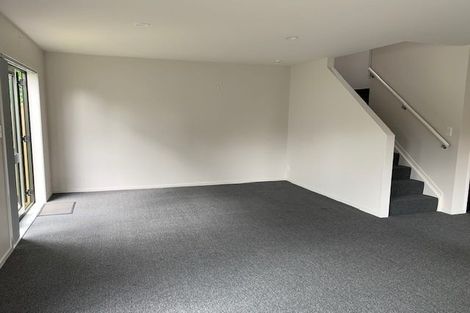 Photo of property in 1/25 Fields Parade, Oteha, Auckland, 0632