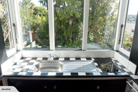 Photo of property in 12 Endeavour Street, Nelson South, Nelson, 7010