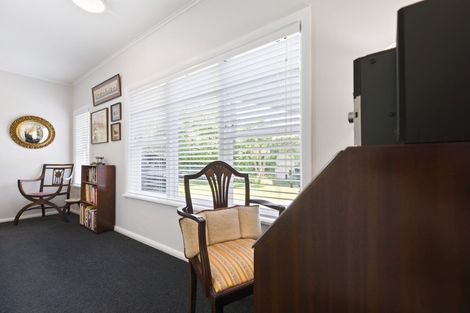 Photo of property in 5 Vectis Road, Hillcrest, Hamilton, 3216