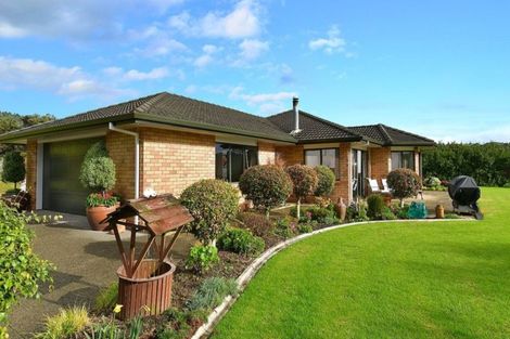 Photo of property in 764 Inland Road, Helensville, 0875