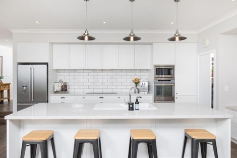 Photo of property in 10 Flynn Road, Pukekohe, 2120