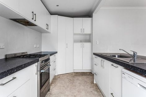 Photo of property in 16 Howell Road, Taneatua, 3123