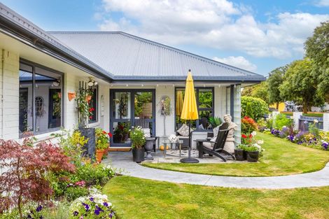 Photo of property in 21 Mona Square, Ashburton, 7700