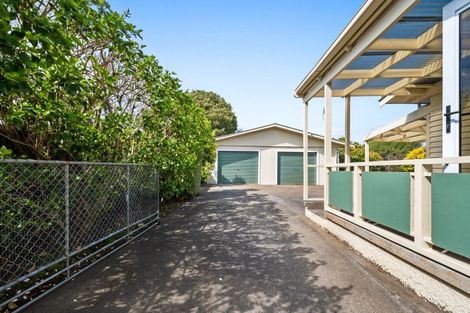 Photo of property in 11 Oxford Street, Marton, 4710