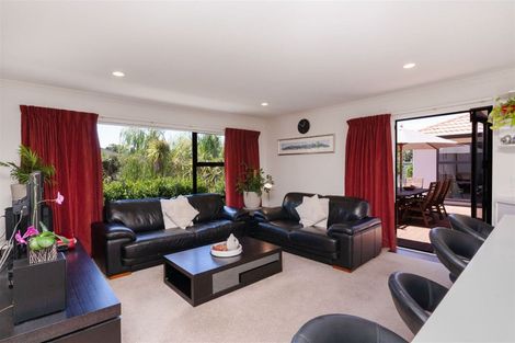 Photo of property in 177 Mazengarb Road, Paraparaumu, 5032