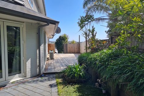 Photo of property in 873a Beach Road, Waiake, Auckland, 0630