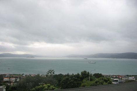 Photo of property in 4 Lyons Crescent, Strathmore Park, Wellington, 6022