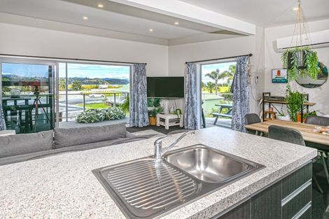 Photo of property in 336 Wharf Road, Coromandel, 3506