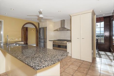 Photo of property in 37 Manurere Avenue, Takapuna, Auckland, 0622