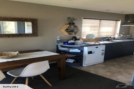 Photo of property in 58 Charnwood Crescent, Bishopdale, Christchurch, 8051