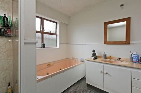 Photo of property in 41 James Cook Street, Havelock North, 4130