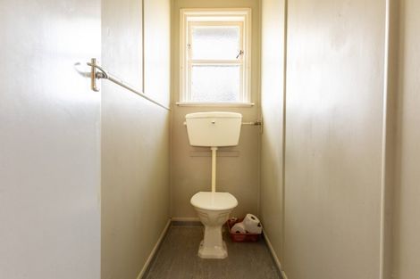 Photo of property in 18 Christian Street, Dannevirke, 4930