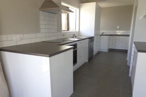 Photo of property in 9 Hillman Place, Ranui, Auckland, 0612