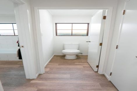 Photo of property in 1/50 Wellington Street, Howick, Auckland, 2014