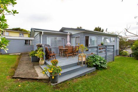Photo of property in 19 Simon Road, Raglan, 3225