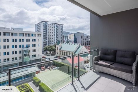 Photo of property in Sanctum Apartment, 10 Ebor Street, Te Aro, Wellington, 6011