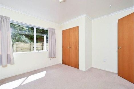 Photo of property in 2 Parkside Road, West Harbour, Auckland, 0618
