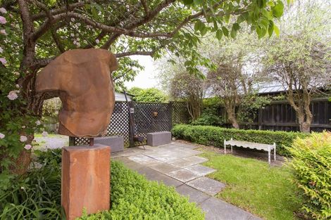 Photo of property in 216 Springfield Road, St Albans, Christchurch, 8014