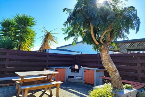 Photo of property in 2/201 Avondale Road, Greenmeadows, Napier, 4112